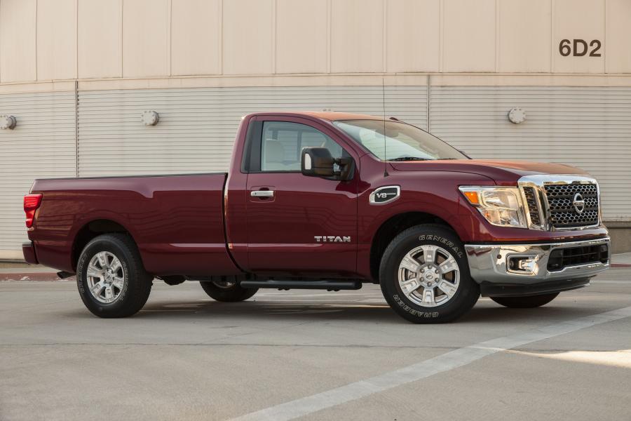  Nissan Titan SV Single Cab 2016 года  (фото 5 из 13)